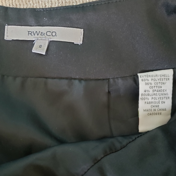 RW&Co Satin black skirt w lattice detail - Picture 2 of 5